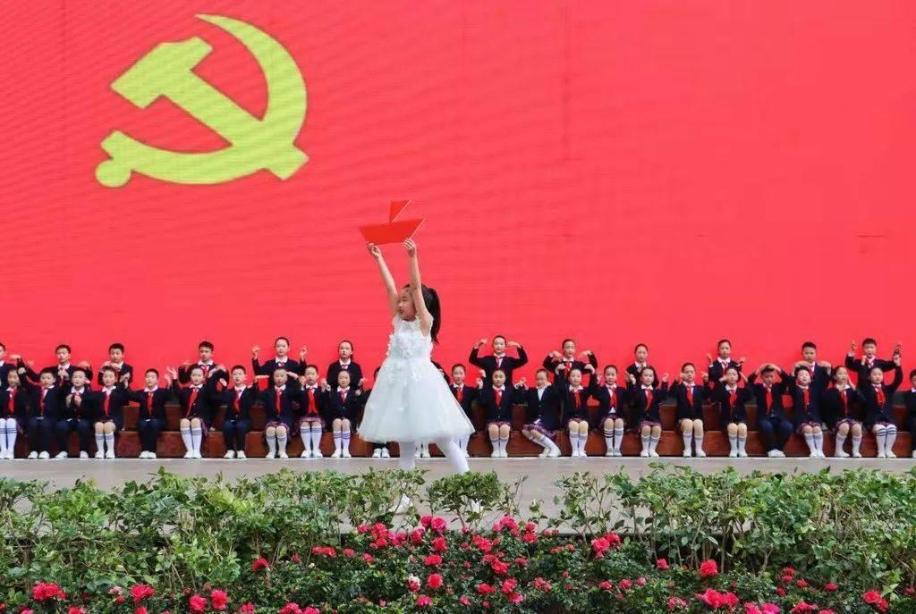 逃离整洁的杂物间